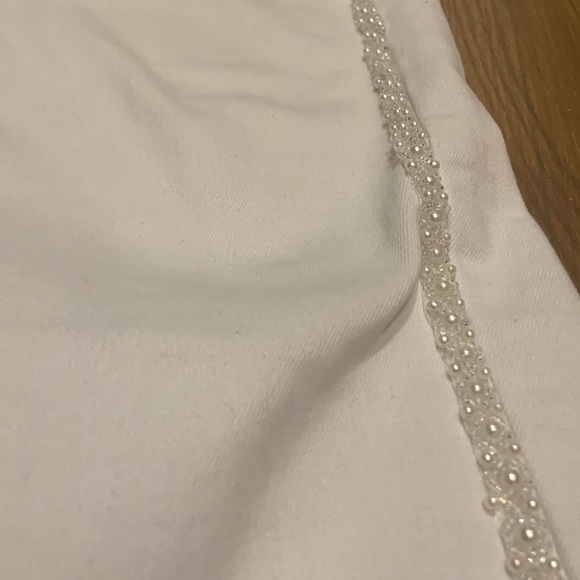 White jeans with pearls - Picture 2 of 6